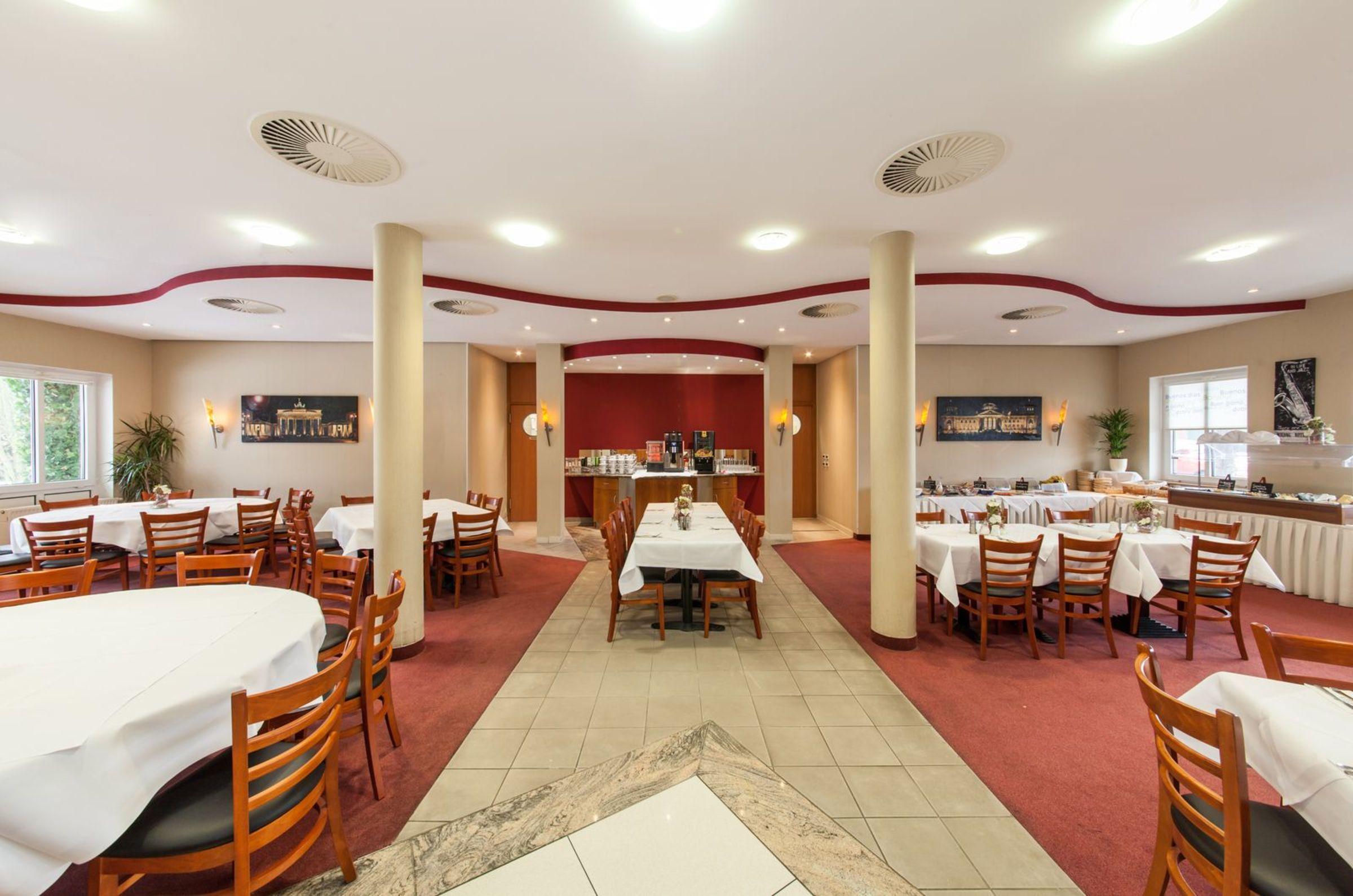Garner Hotel Cottbus Sued By Ihg Exterior photo