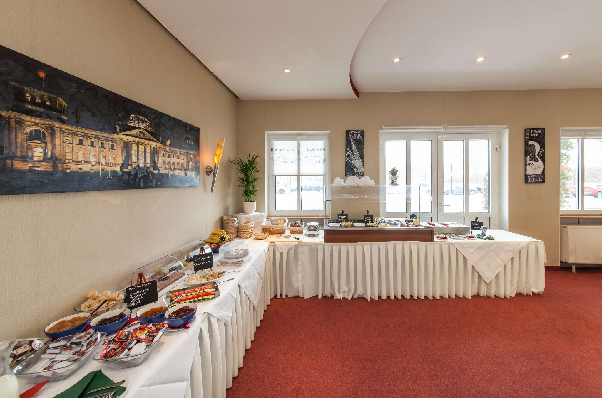 Garner Hotel Cottbus Sued By Ihg Exterior photo