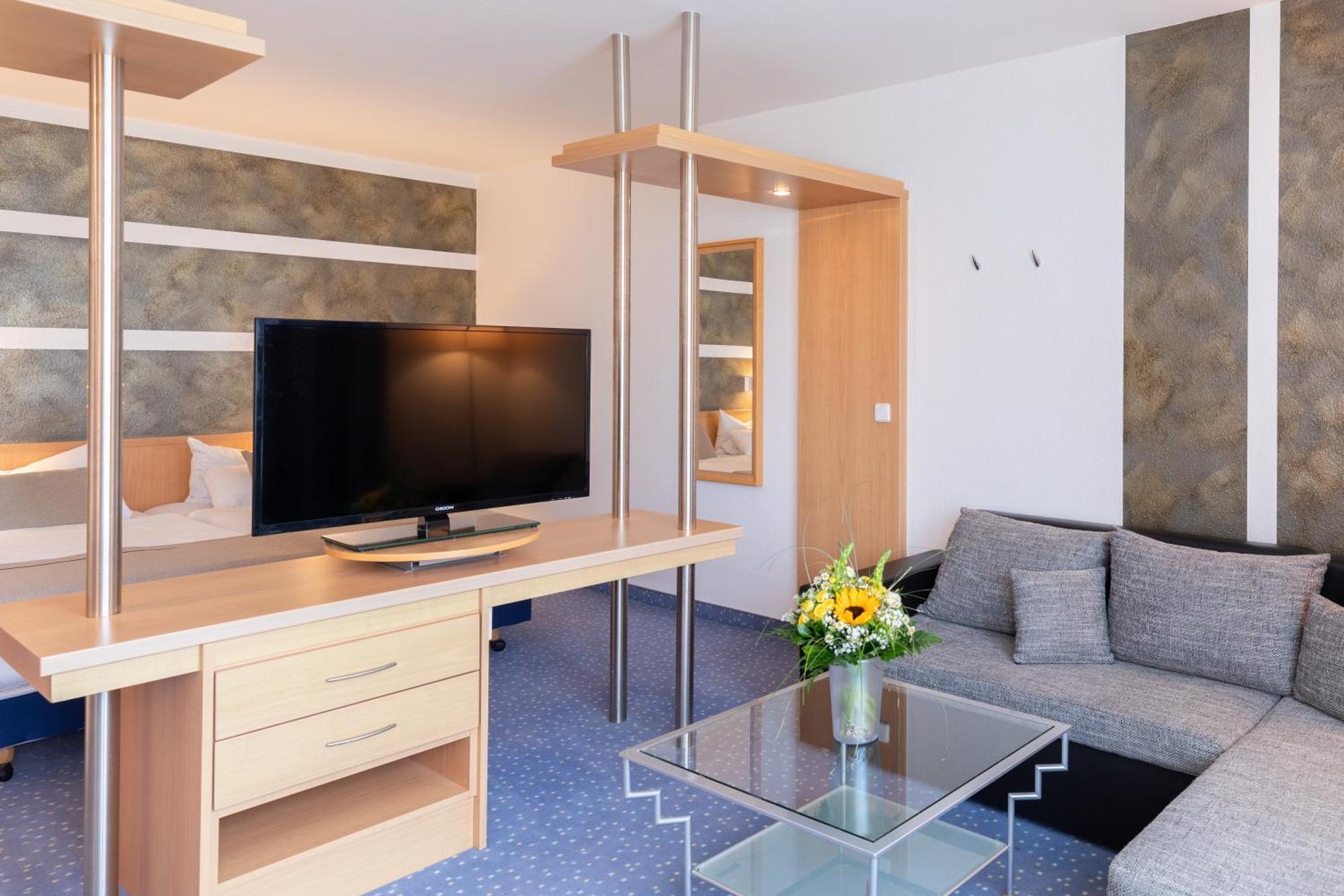 Garner Hotel Cottbus Sued By Ihg Exterior photo