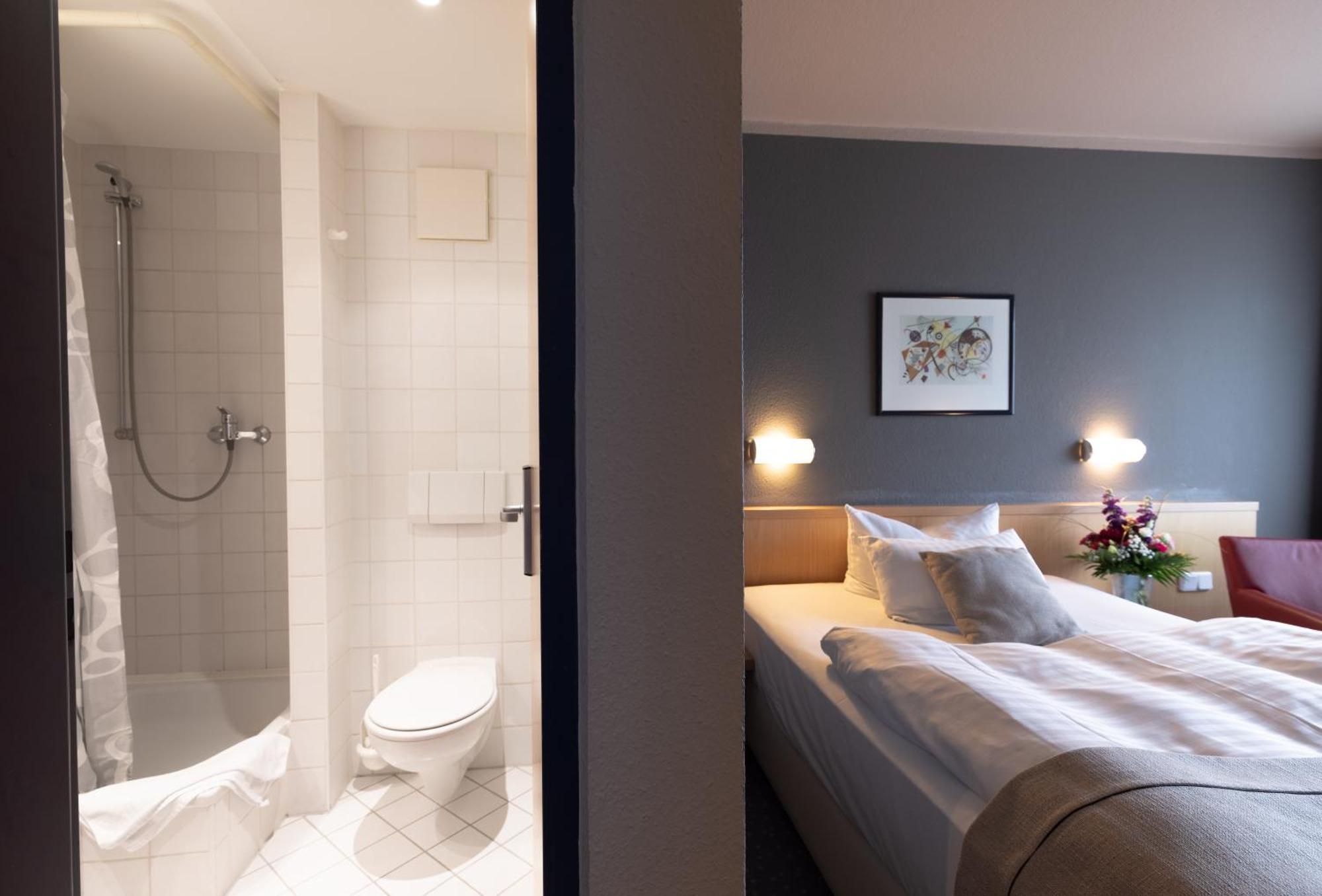 Garner Hotel Cottbus Sued By Ihg Exterior photo