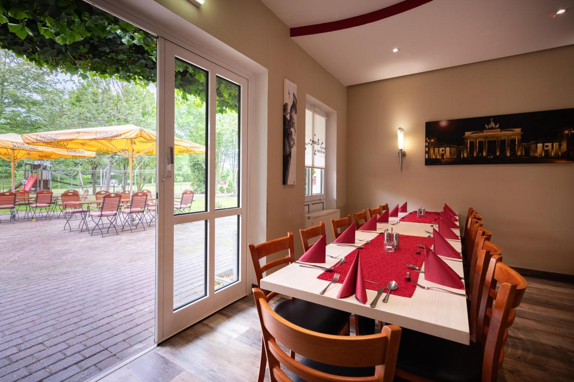 Garner Hotel Cottbus Sued By Ihg Exterior photo