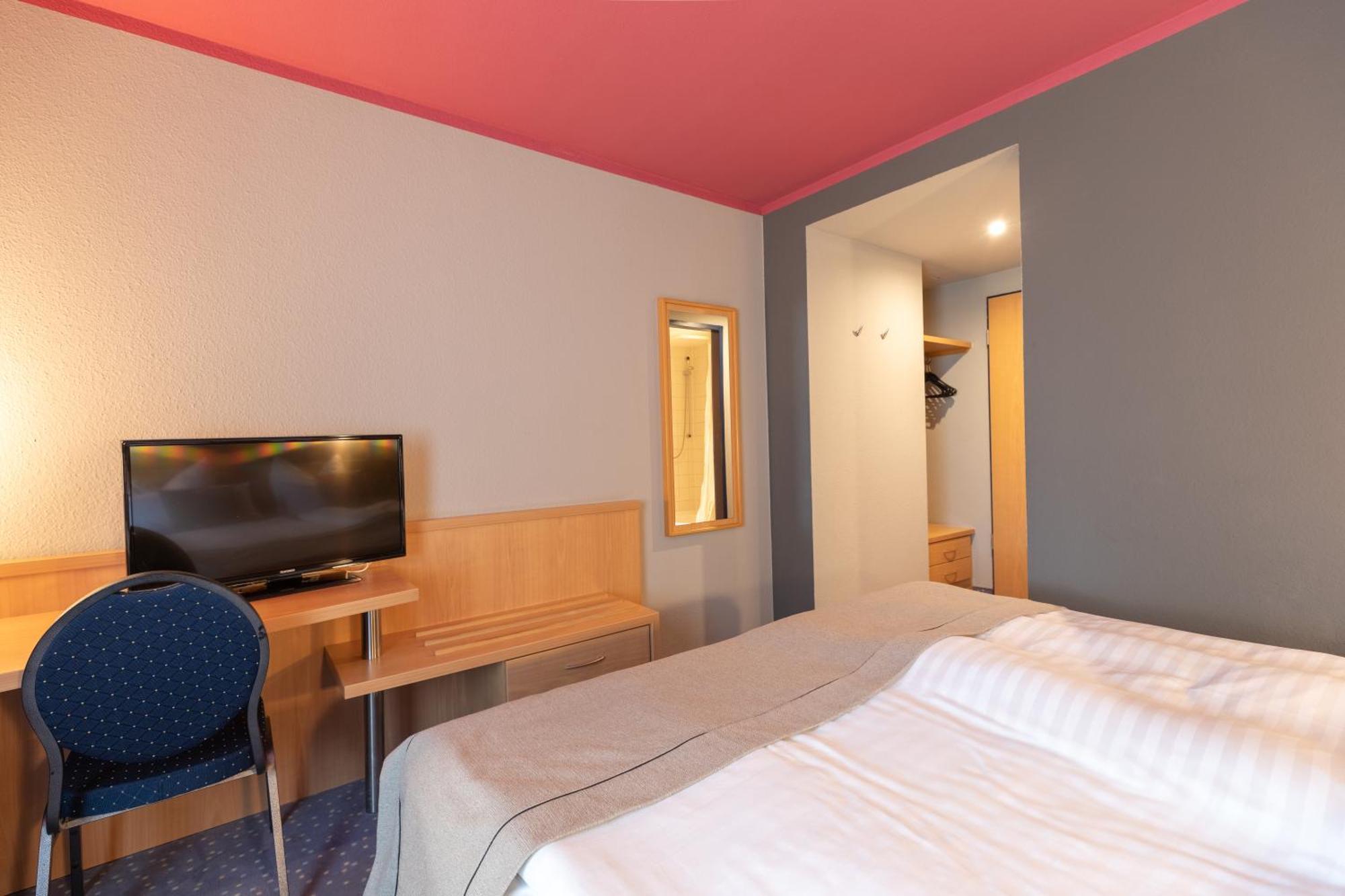 Garner Hotel Cottbus Sued By Ihg Exterior photo